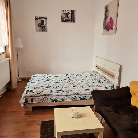 Ava Republique Apartment Brasov