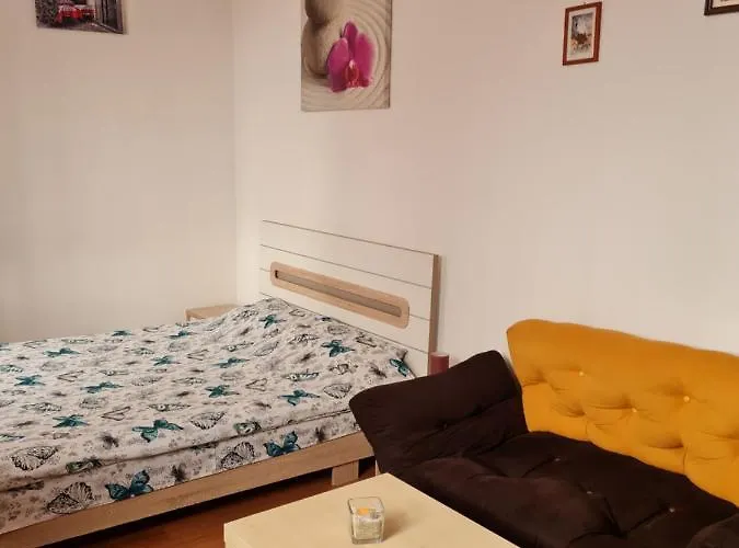 Ava Republique Apartment